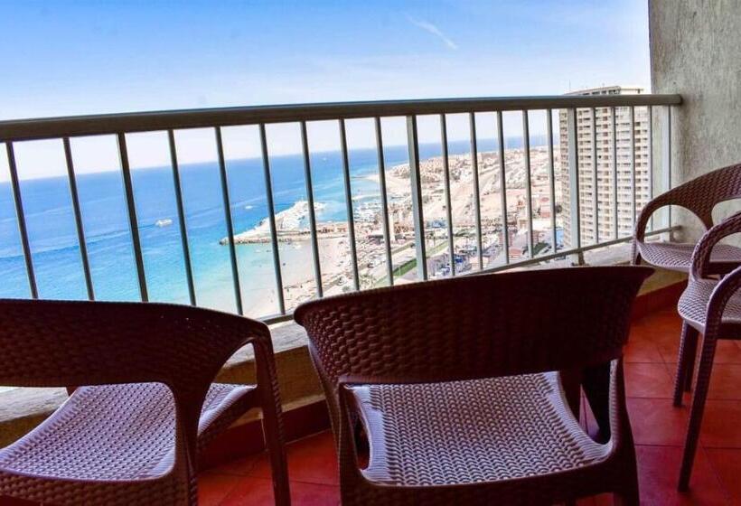 Porto El Sokhna Pyramids