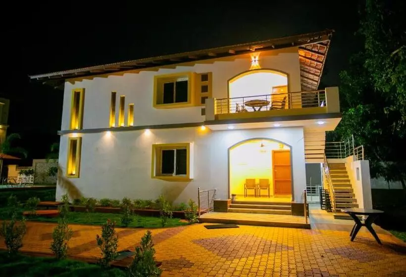 Queens Paradise Estate Resort