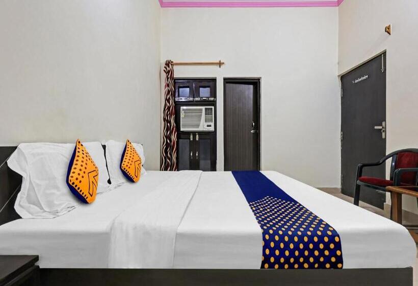 Spot On 81167 Hotel Asdr