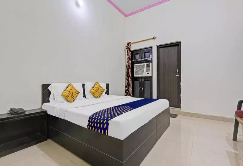 Spot On 81167 Hotel Asdr