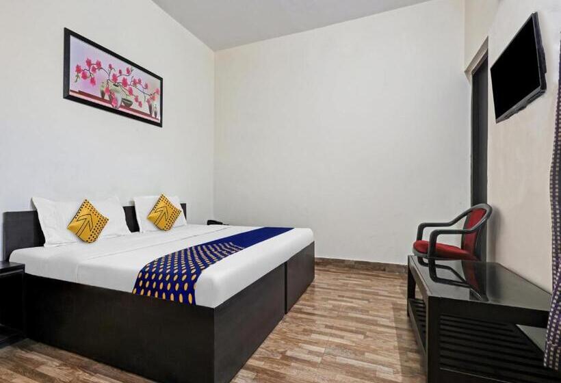 Spot On 81167 Hotel Asdr