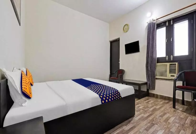 Spot On 81167 Hotel Asdr