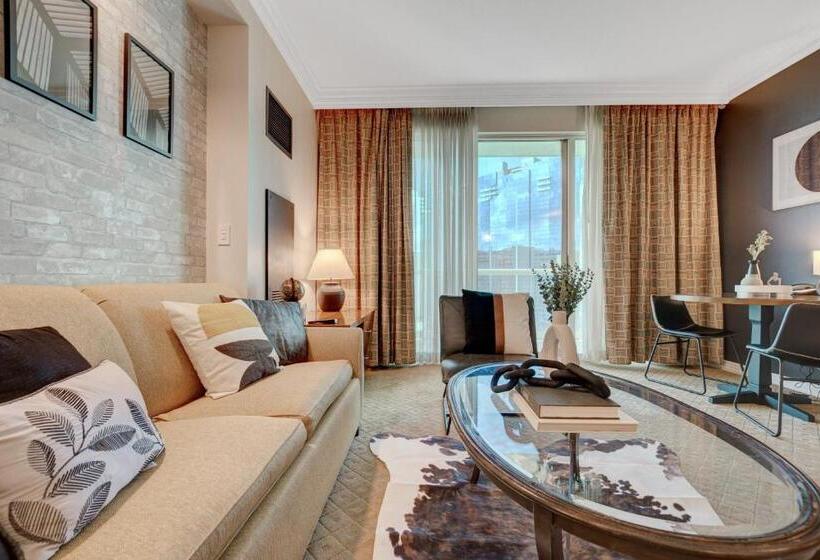 Studio Suite 25th Flr Mgm Signature Balcony Strip View