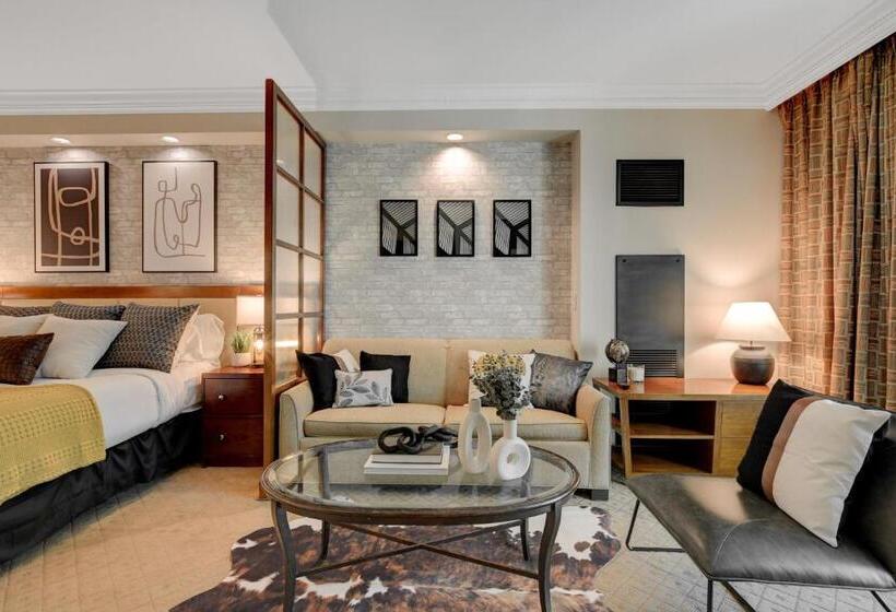 Studio Suite 25th Flr Mgm Signature Balcony Strip View