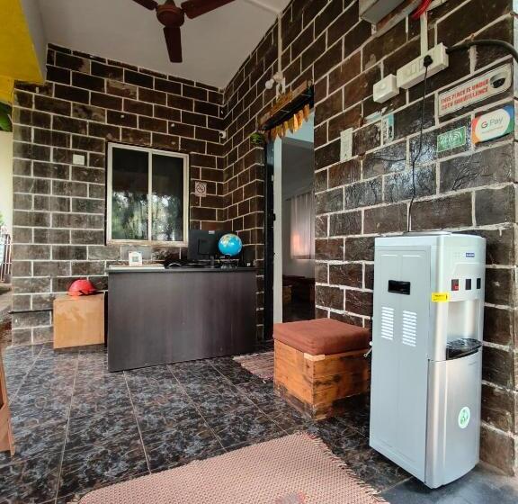 The Goanvibes Hostel And Cafe