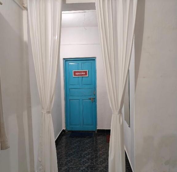 The Goanvibes Hostel And Cafe