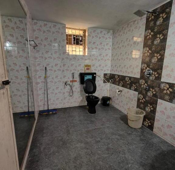 The Goanvibes Hostel And Cafe