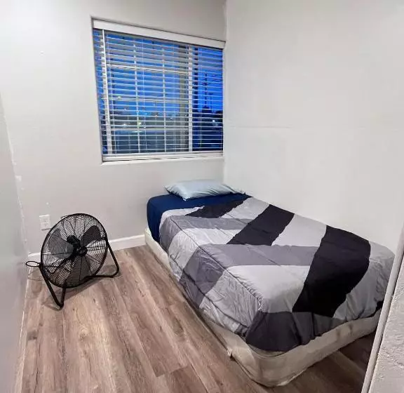 ユースホステル Casa La Paz En Santa Ana