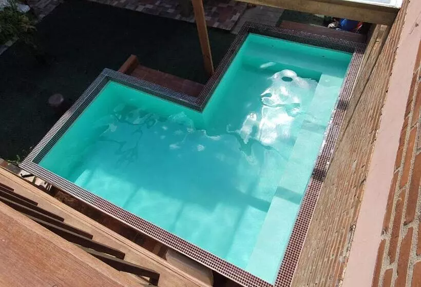 Retkeilymaja Pousada Bella Rosa   Capão Da Canoa