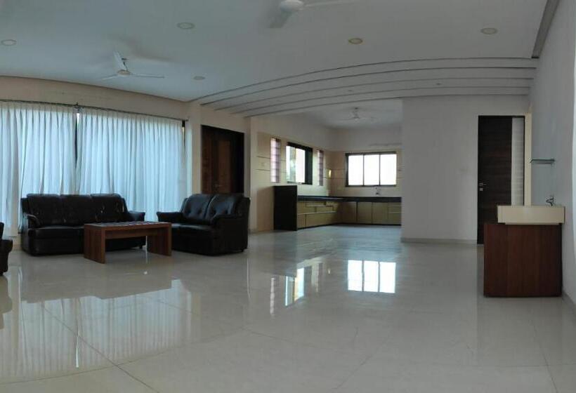 Chandanvan Club & Resort