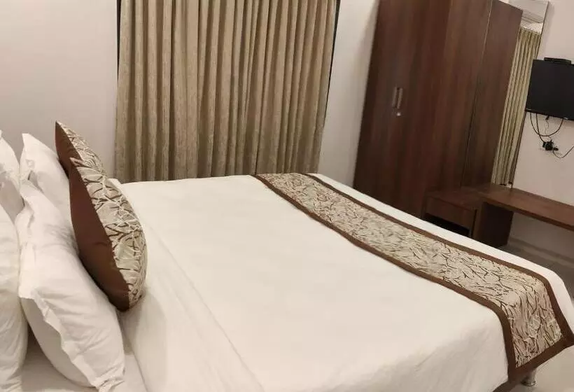 Chandanvan Club & Resort