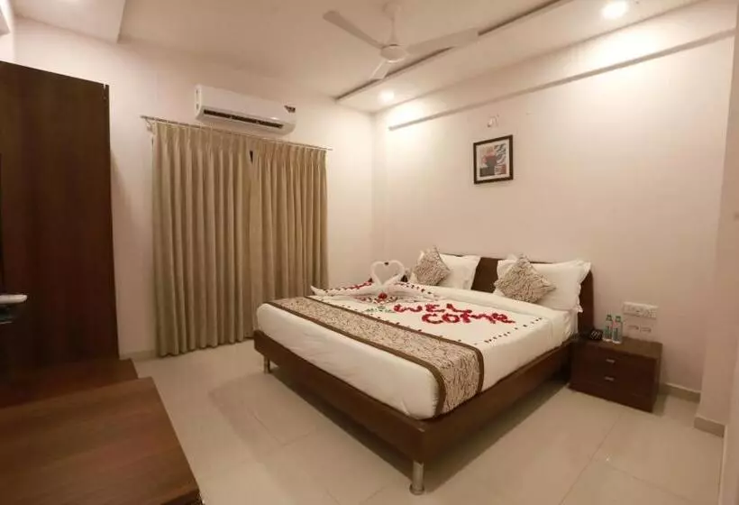 Chandanvan Club & Resort