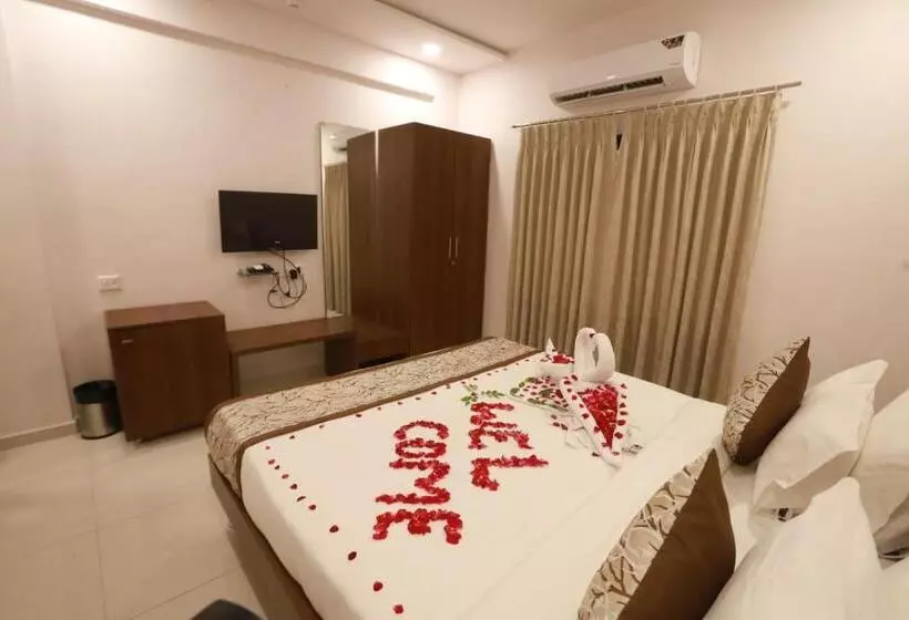 Chandanvan Club & Resort