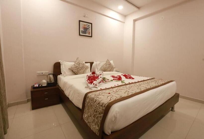 Chandanvan Club & Resort