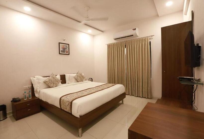 Chandanvan Club & Resort