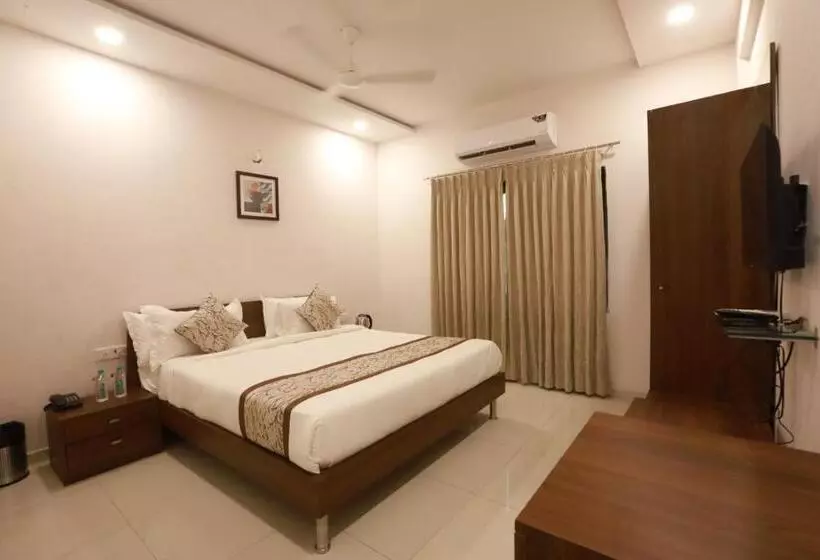 Chandanvan Club & Resort