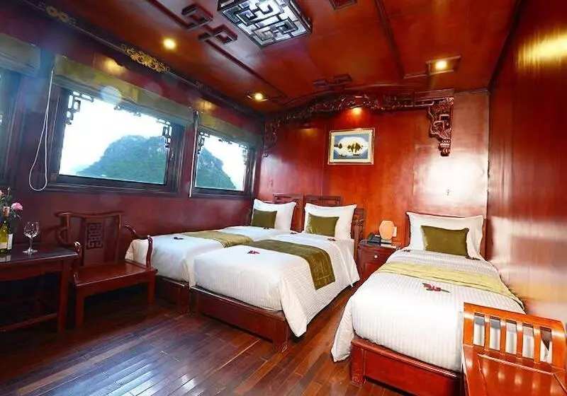 هتل Majestic Legend Cruise