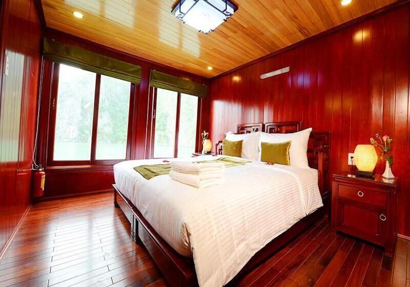 هتل Majestic Legend Cruise