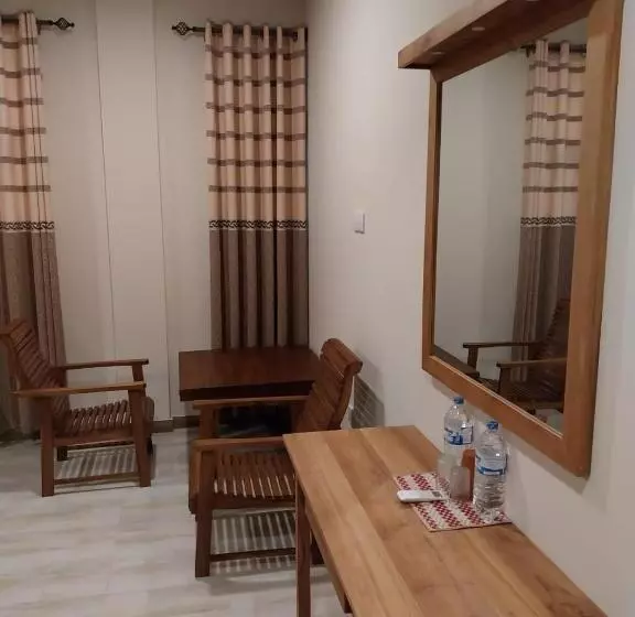 Hotel Hiru
