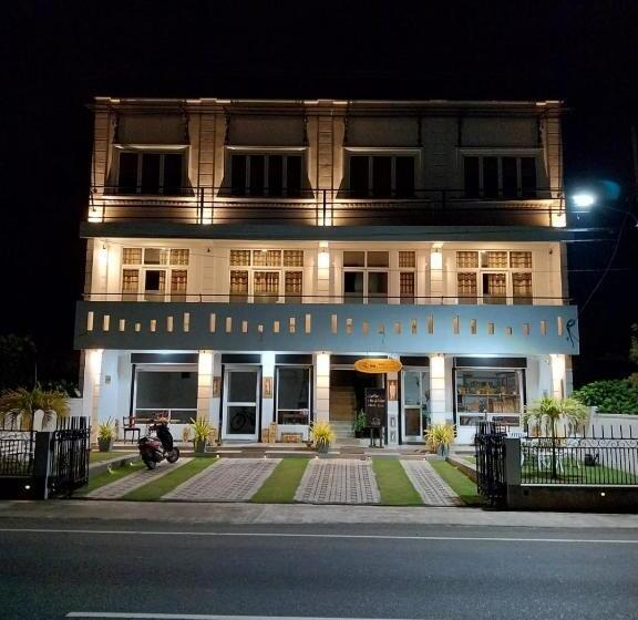 בית מלון כפרי Hiru