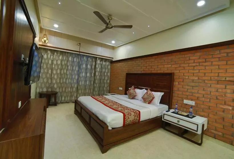ホテル Mid Town Inn Nakki Lake 500 Metter