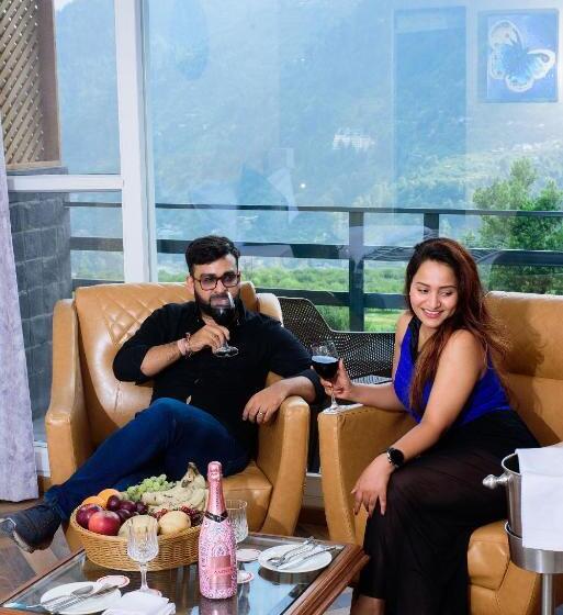 בית מלון כפרי Naturevilas Sarovar Portico Centrally Heated