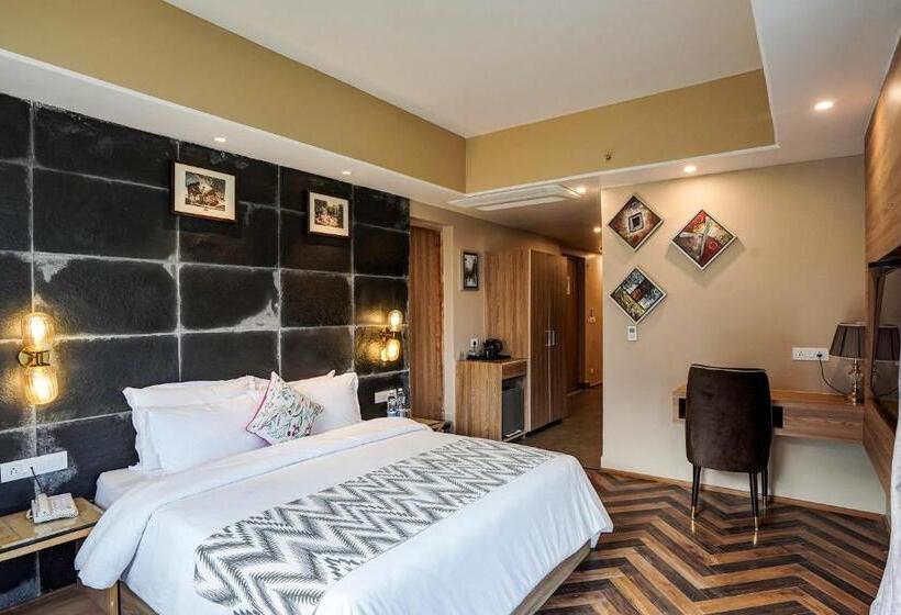 בית מלון כפרי Naturevilas Sarovar Portico Centrally Heated