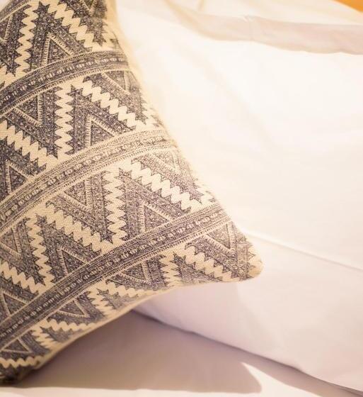 בית מלון כפרי Naturevilas Sarovar Portico Centrally Heated