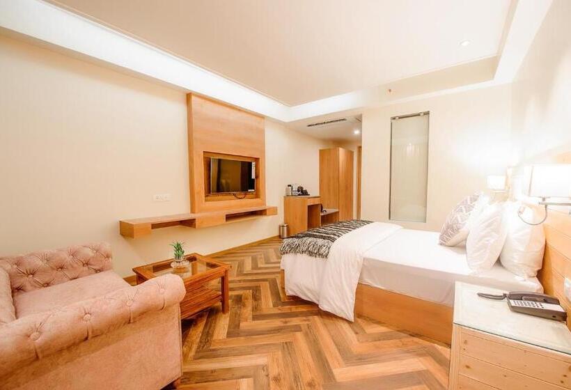 בית מלון כפרי Naturevilas Sarovar Portico Centrally Heated