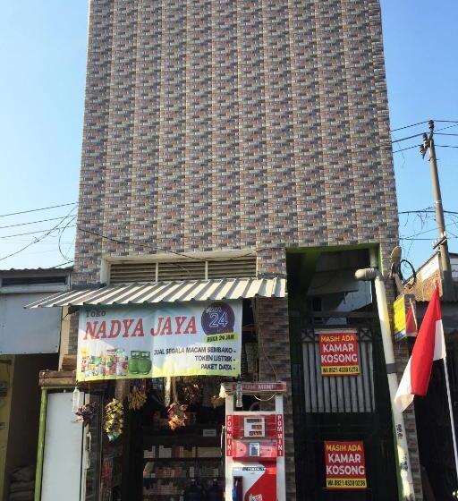 Hotel Oyo Life 93061 Kost Vicky Syariah