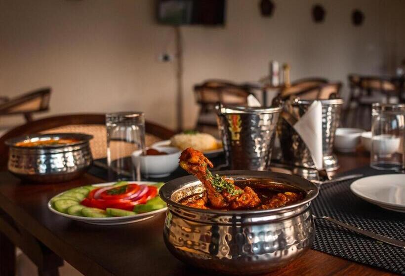 Hotel Riva Stays And Trails