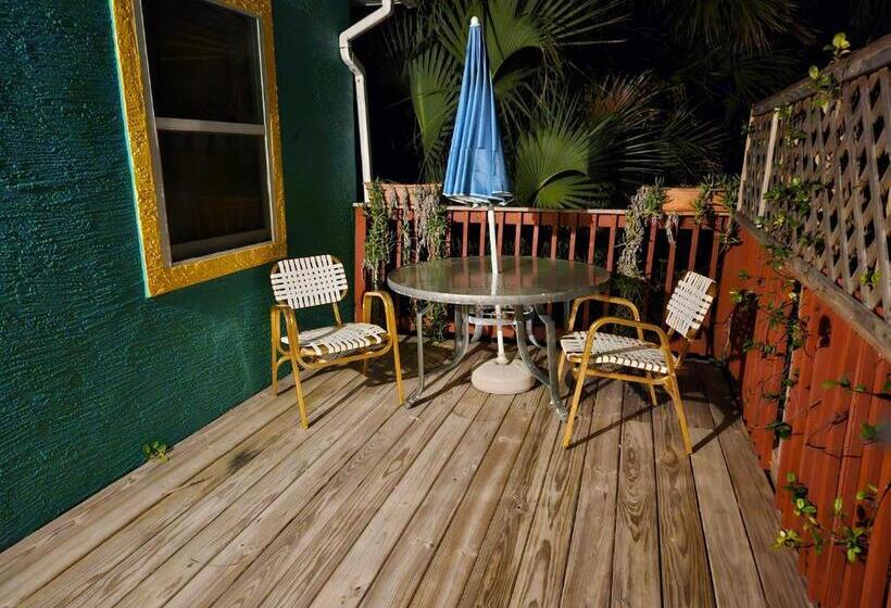 酒店 The Beach House At Si Como No Inn