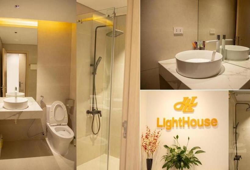 Light House Motel 978