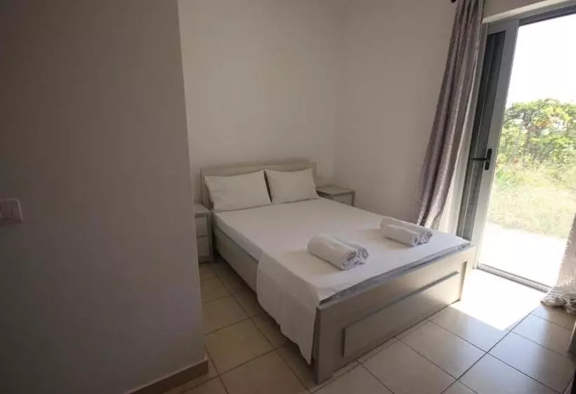 Mato Rooms