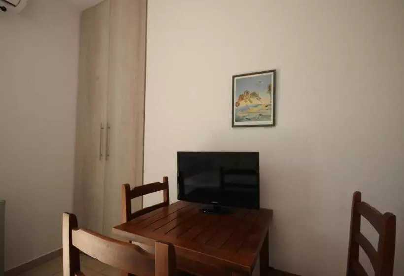 Mato Rooms
