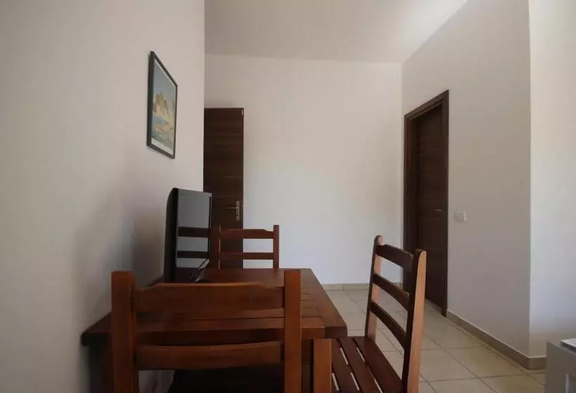 Mato Rooms