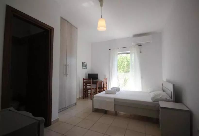 Mato Rooms