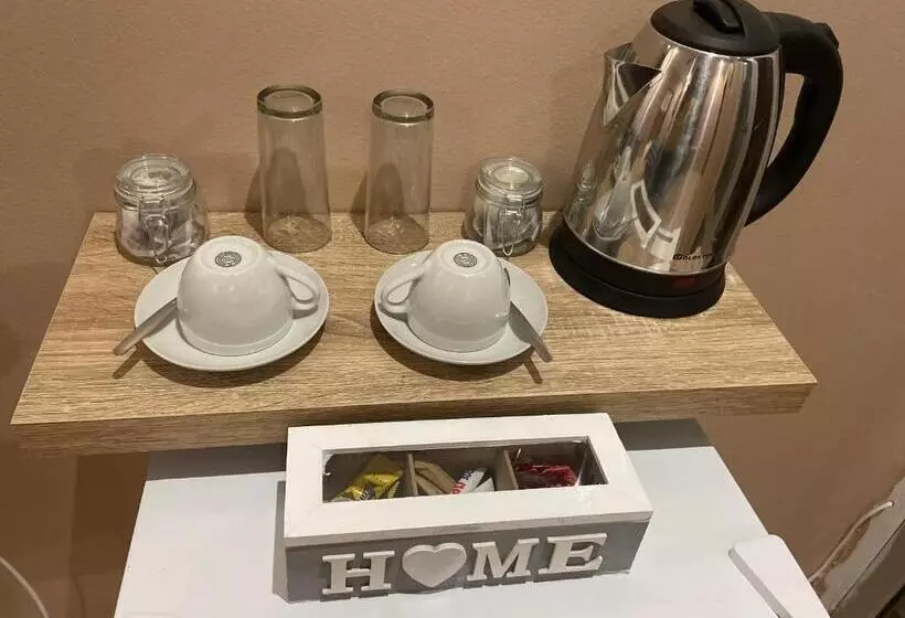 پانسیون The Yacht House