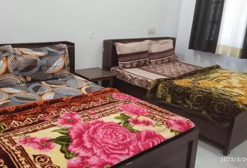Utterkashi Prithvi Yatra Hotels
