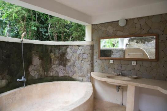 Abalone Sport Resort