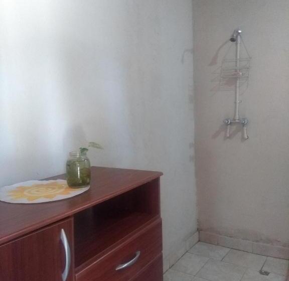 فندق صغير Hendoku Yaku