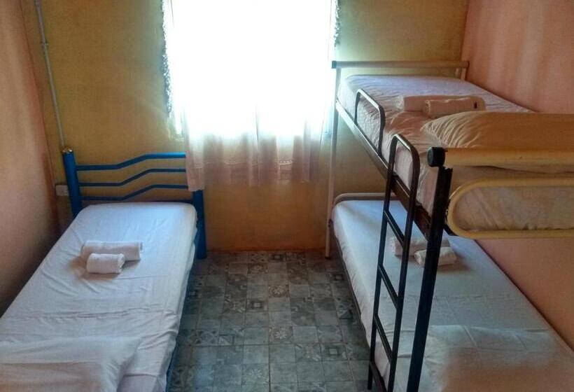 فندق صغير Hendoku Yaku