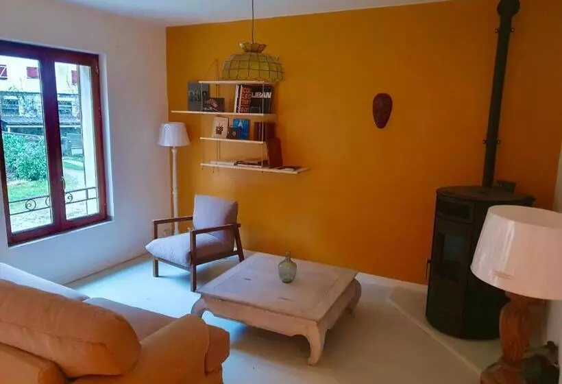 ベッドアンドブレックファースト Chambres D Hôtes Du Domaine De Bourbacoup