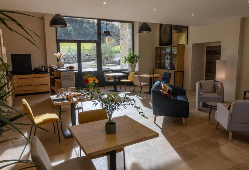 צימר Domaine De Chabanne