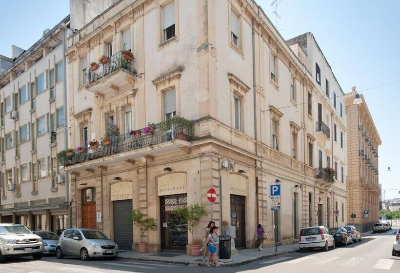 تختخواب و صبحانه Harmony Central