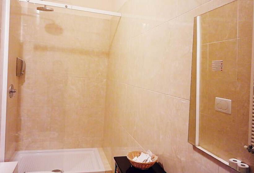 تختخواب و صبحانه Harmony Central