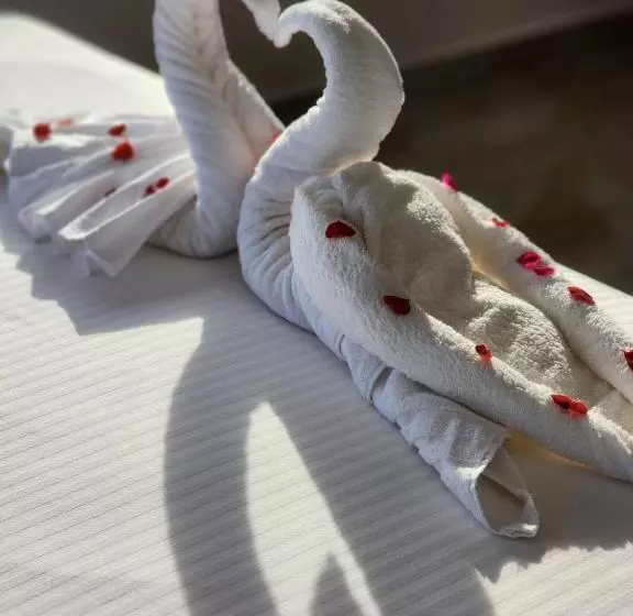 Gee Resort & Heights