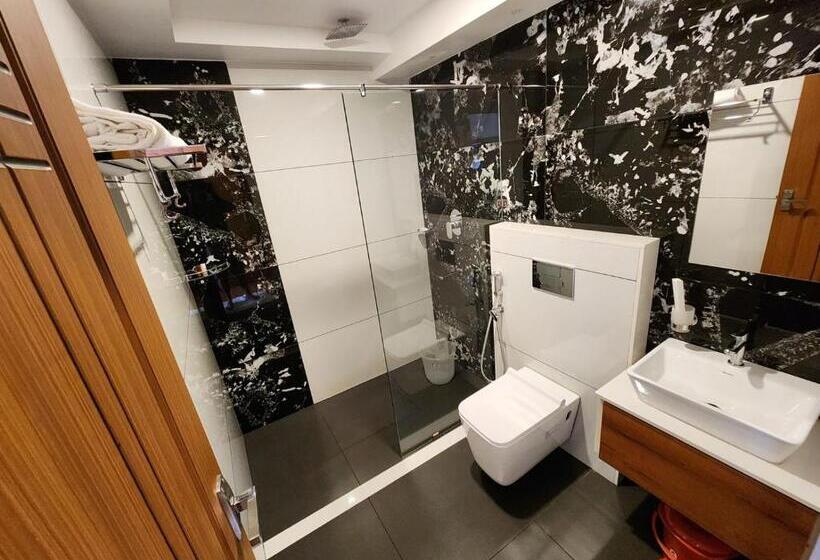 Gee Resort & Heights