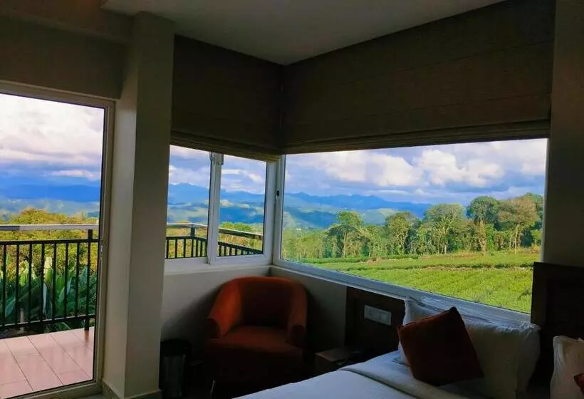 Gee Resort & Heights