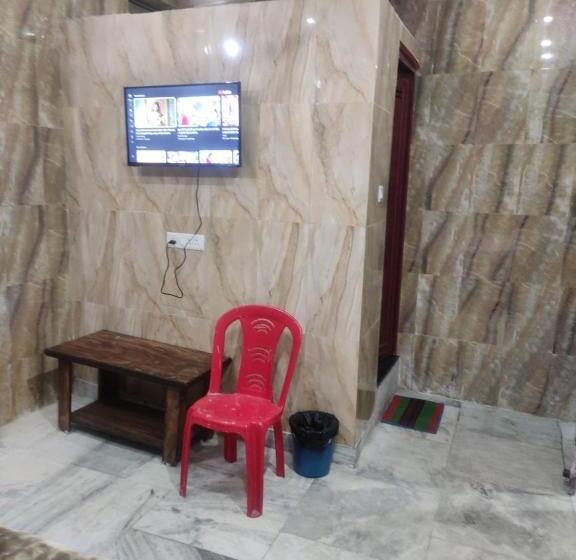 هتل Bhagvati Palace